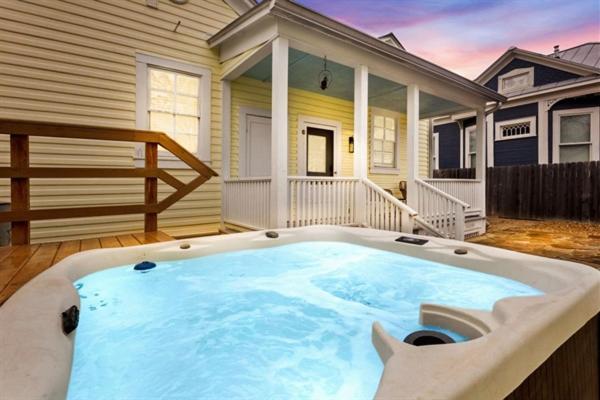 Downtown Historic 2Bdrm, Walk To Riverwalk, Alamo; Beautifully Renovated! San Antonio Exterior foto